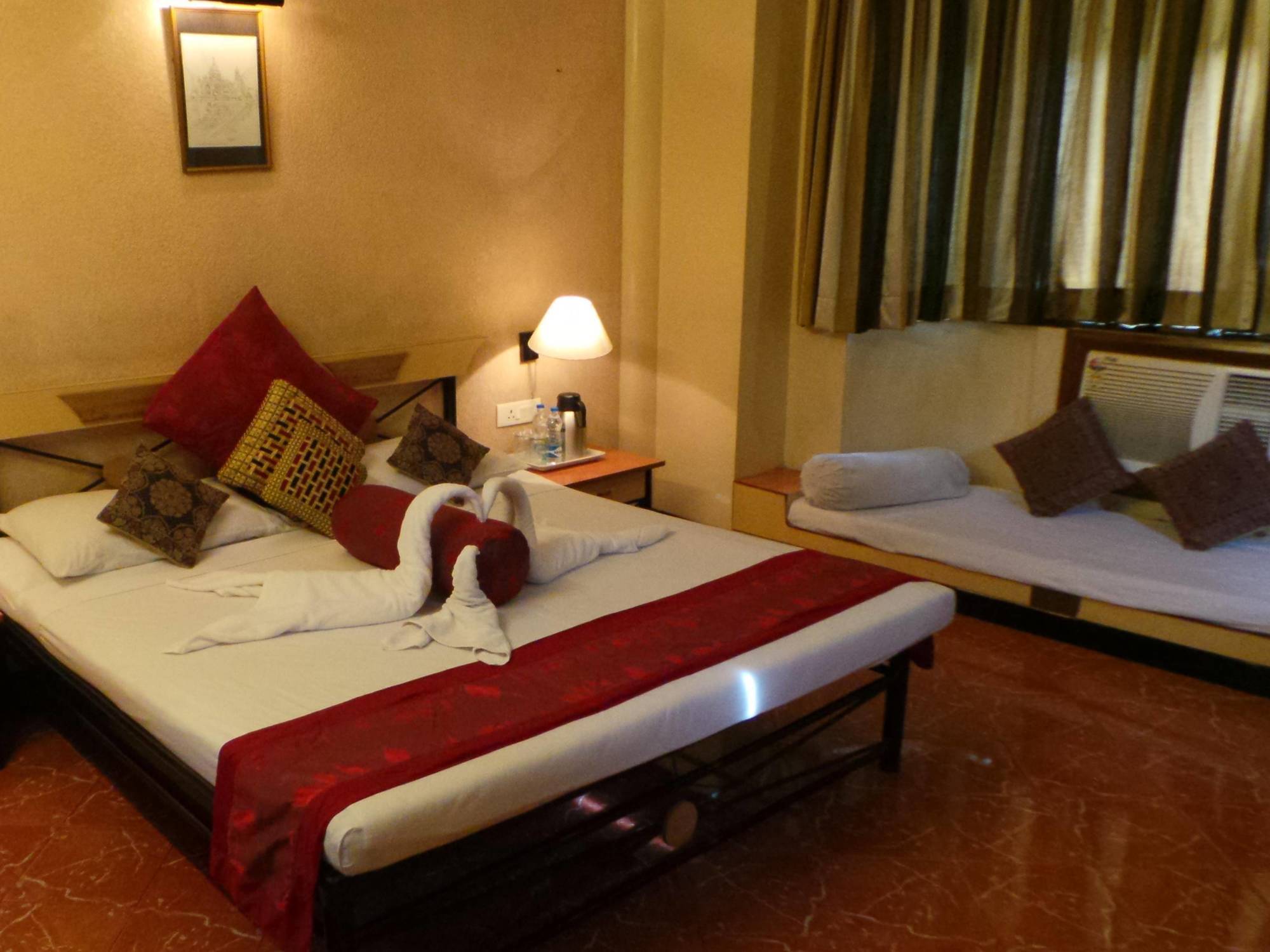 Ibiza The Fern Resort & Spa, Kolkata Bagian luar foto