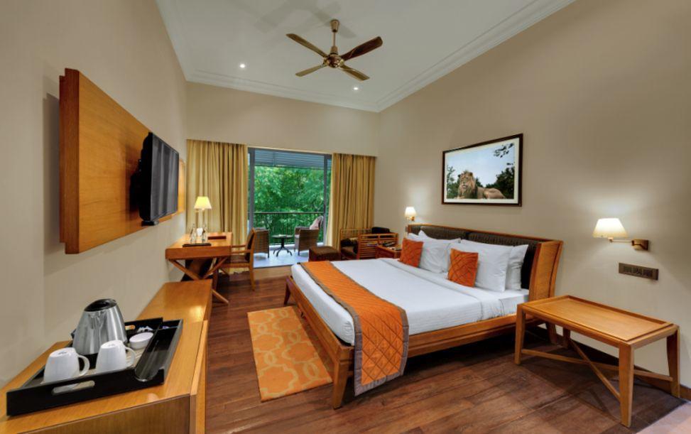 Ibiza The Fern Resort & Spa, Kolkata Bagian luar foto